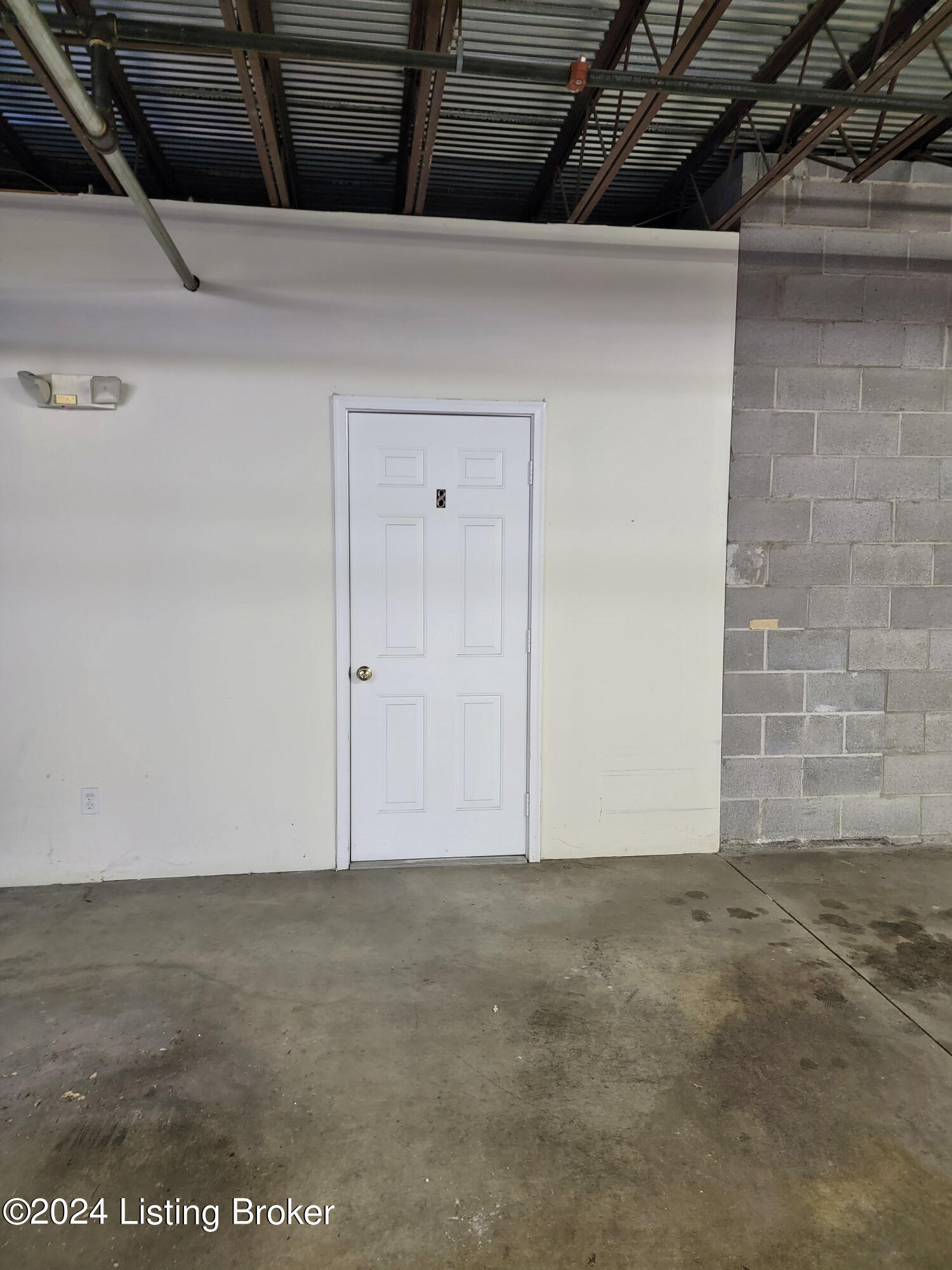 8505 Atrium Dr, 304