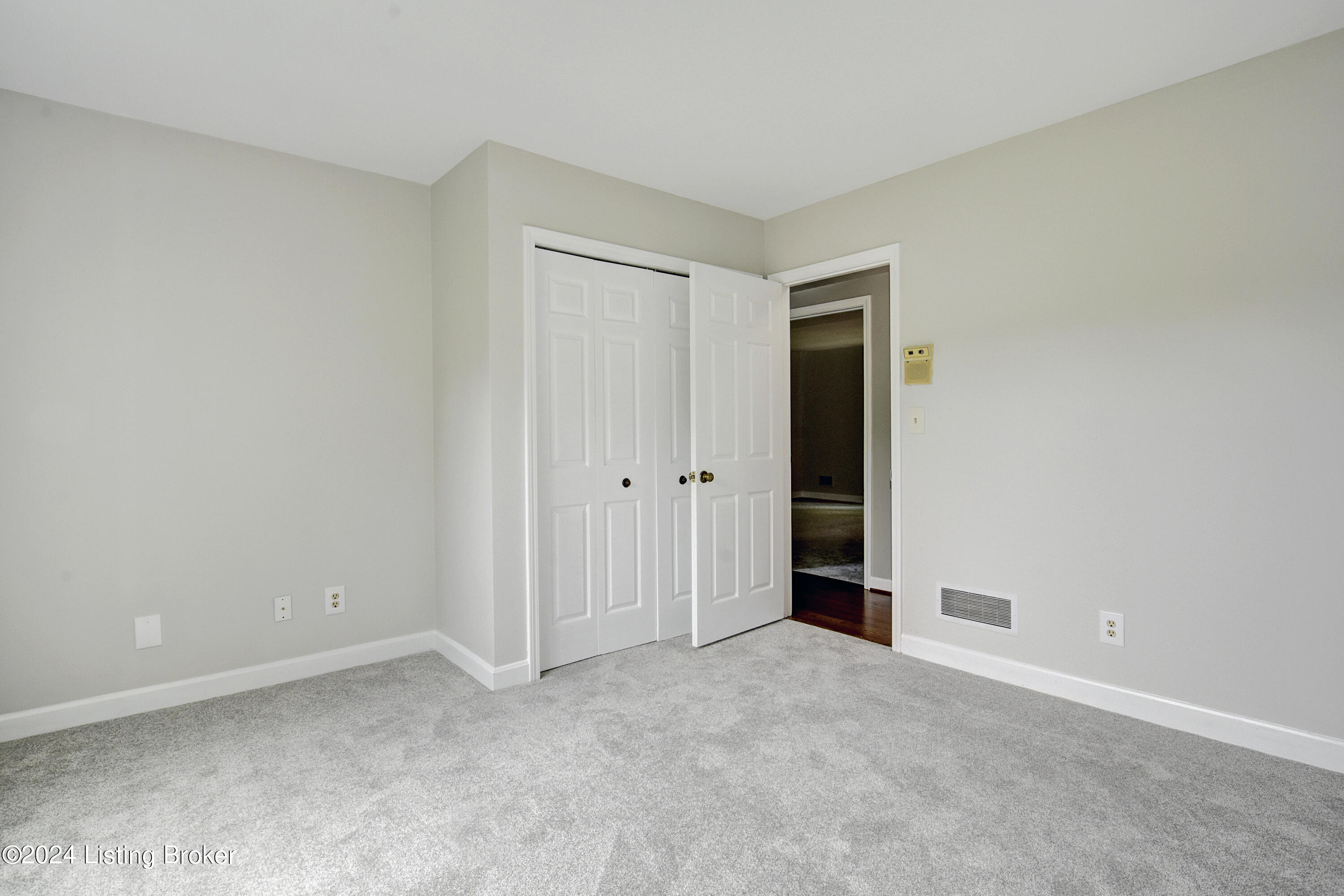 2311 Fallsview Rd