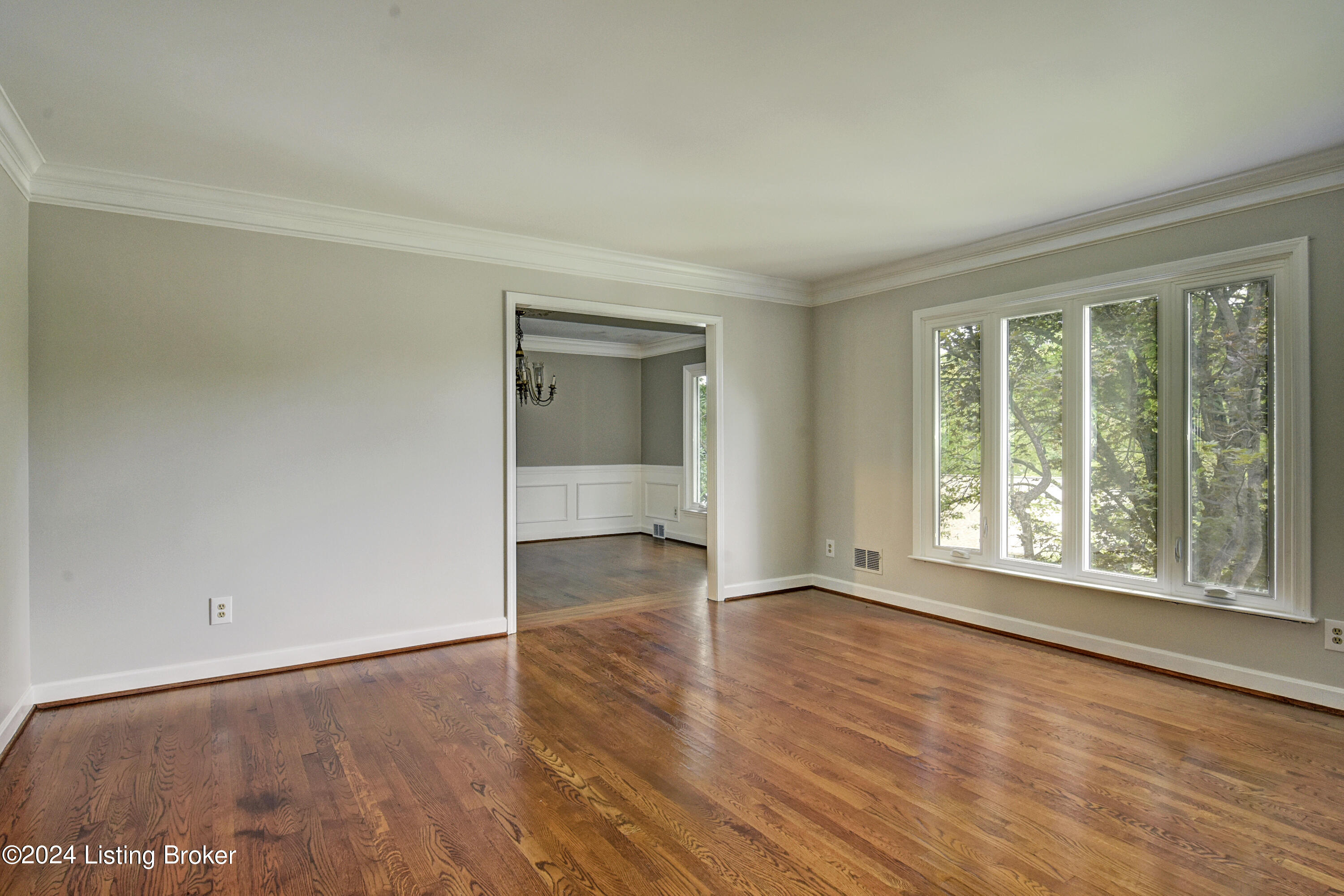 2311 Fallsview Rd