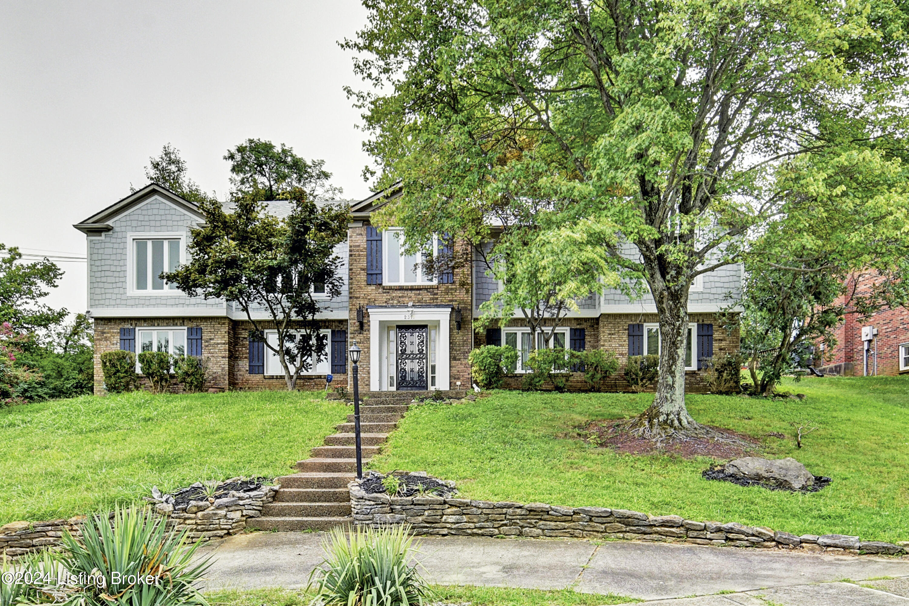 2311 Fallsview Rd