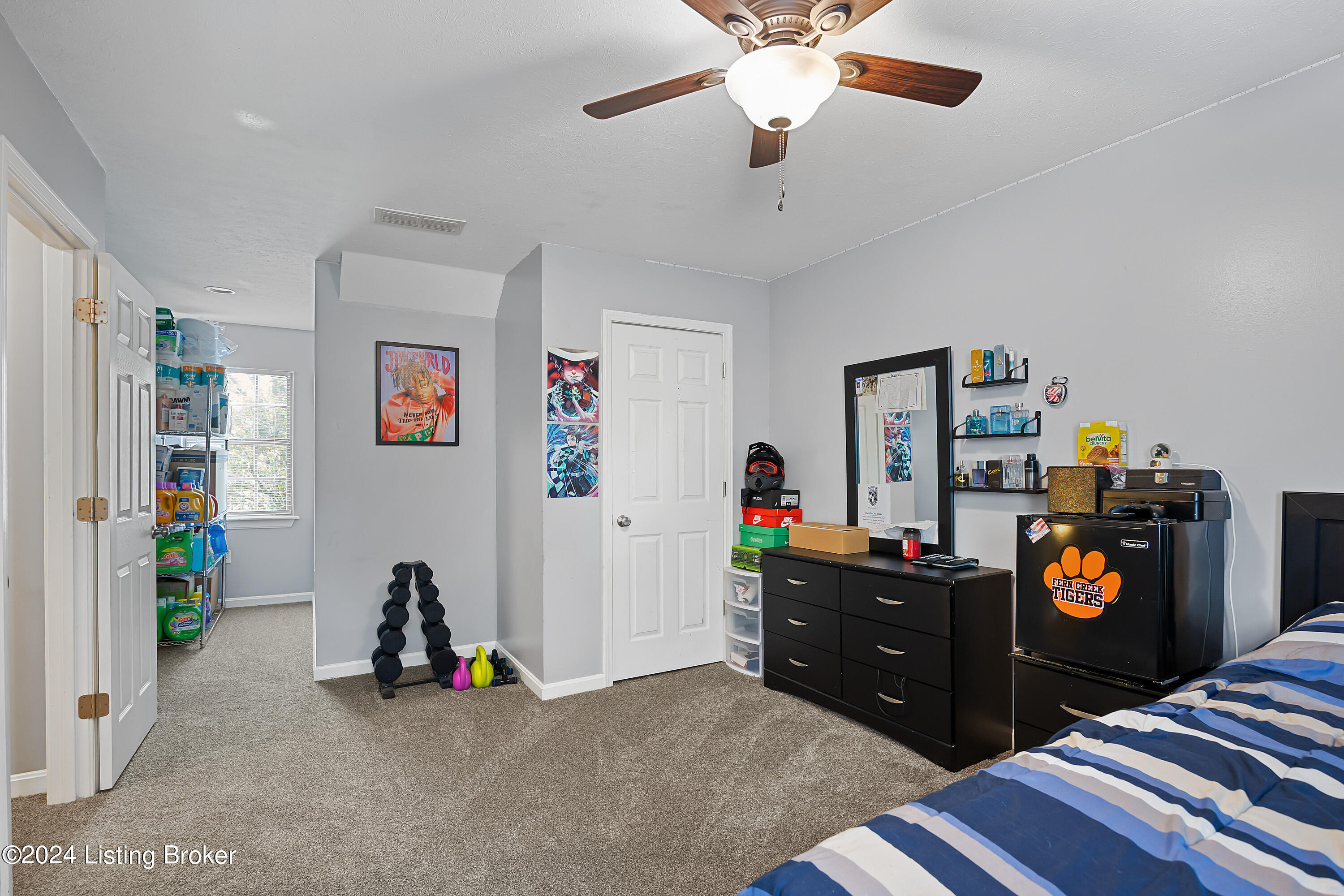 9902 Park Lake Cir