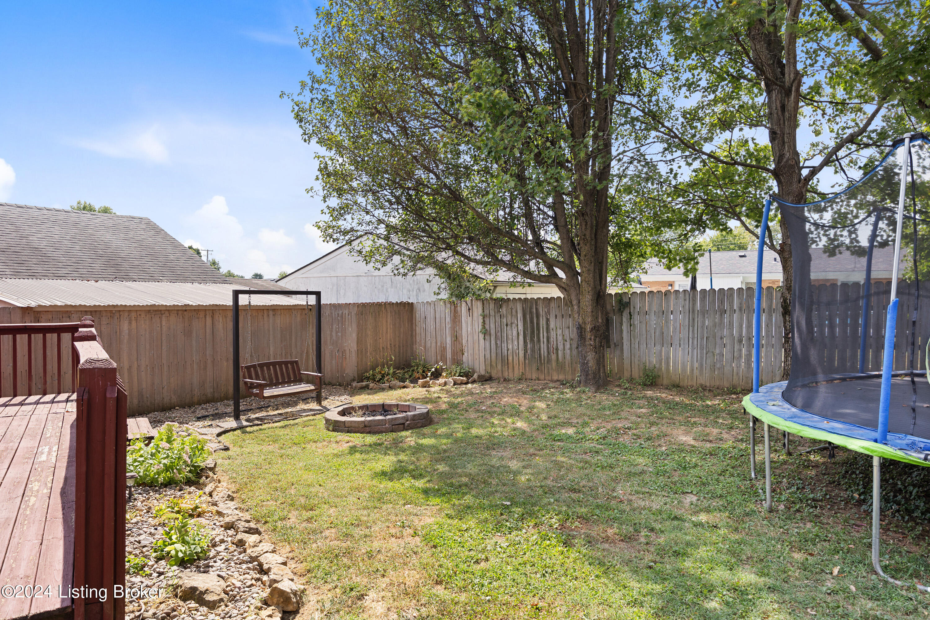 9902 Park Lake Cir