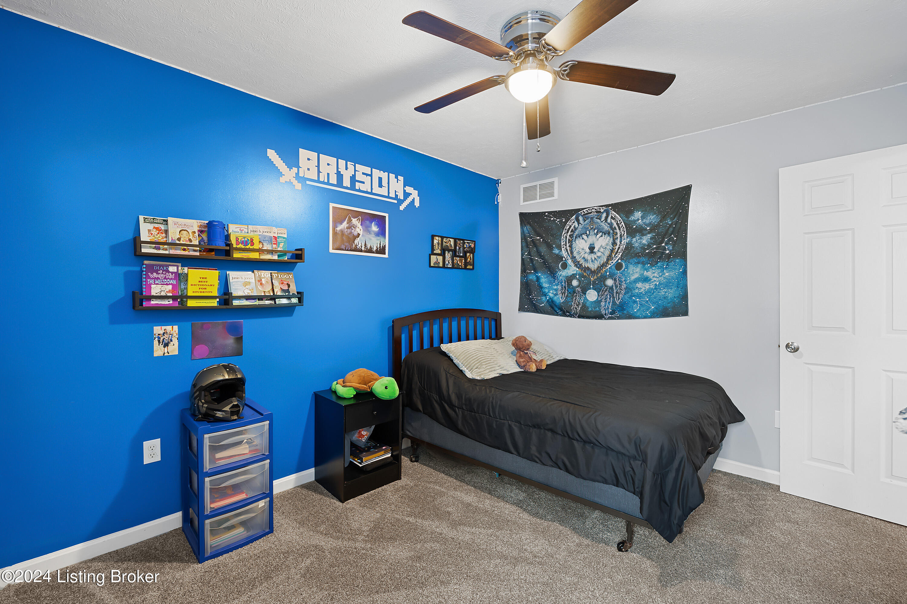 9902 Park Lake Cir