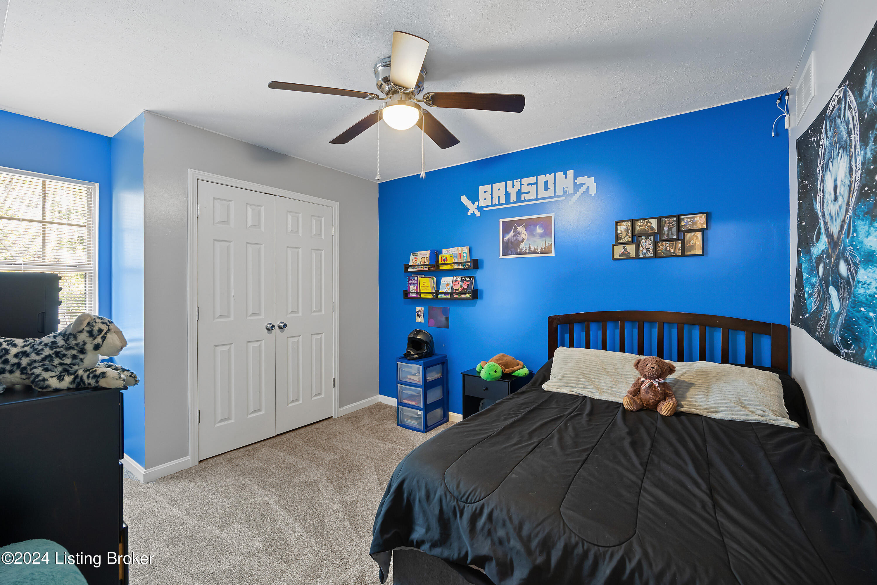 9902 Park Lake Cir