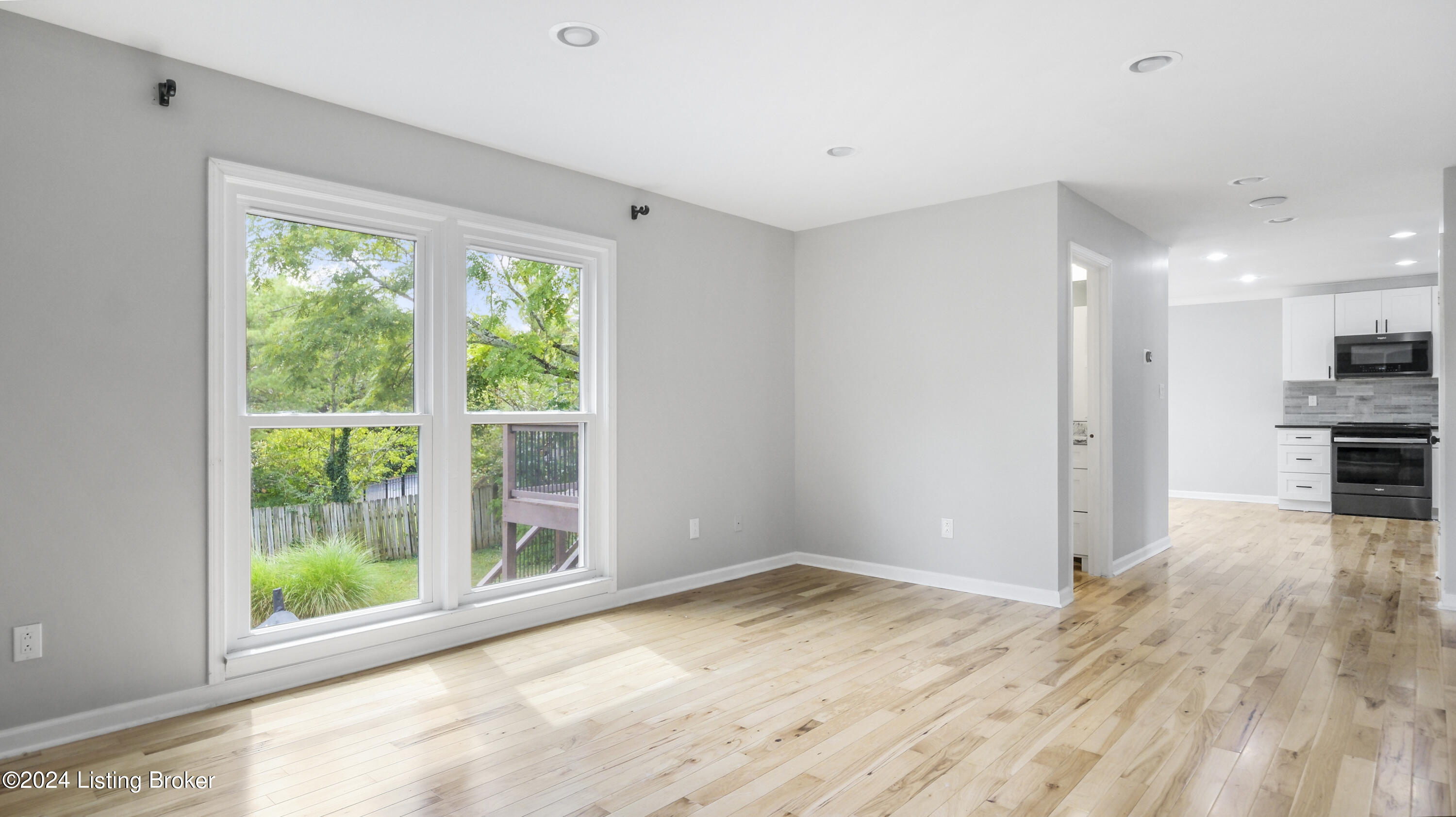 12102 Greenvalley Dr