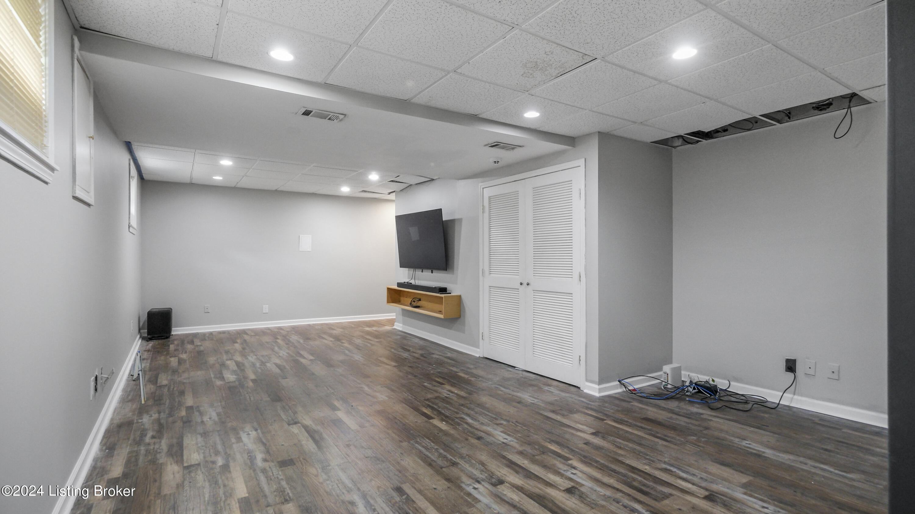 12102 Greenvalley Dr