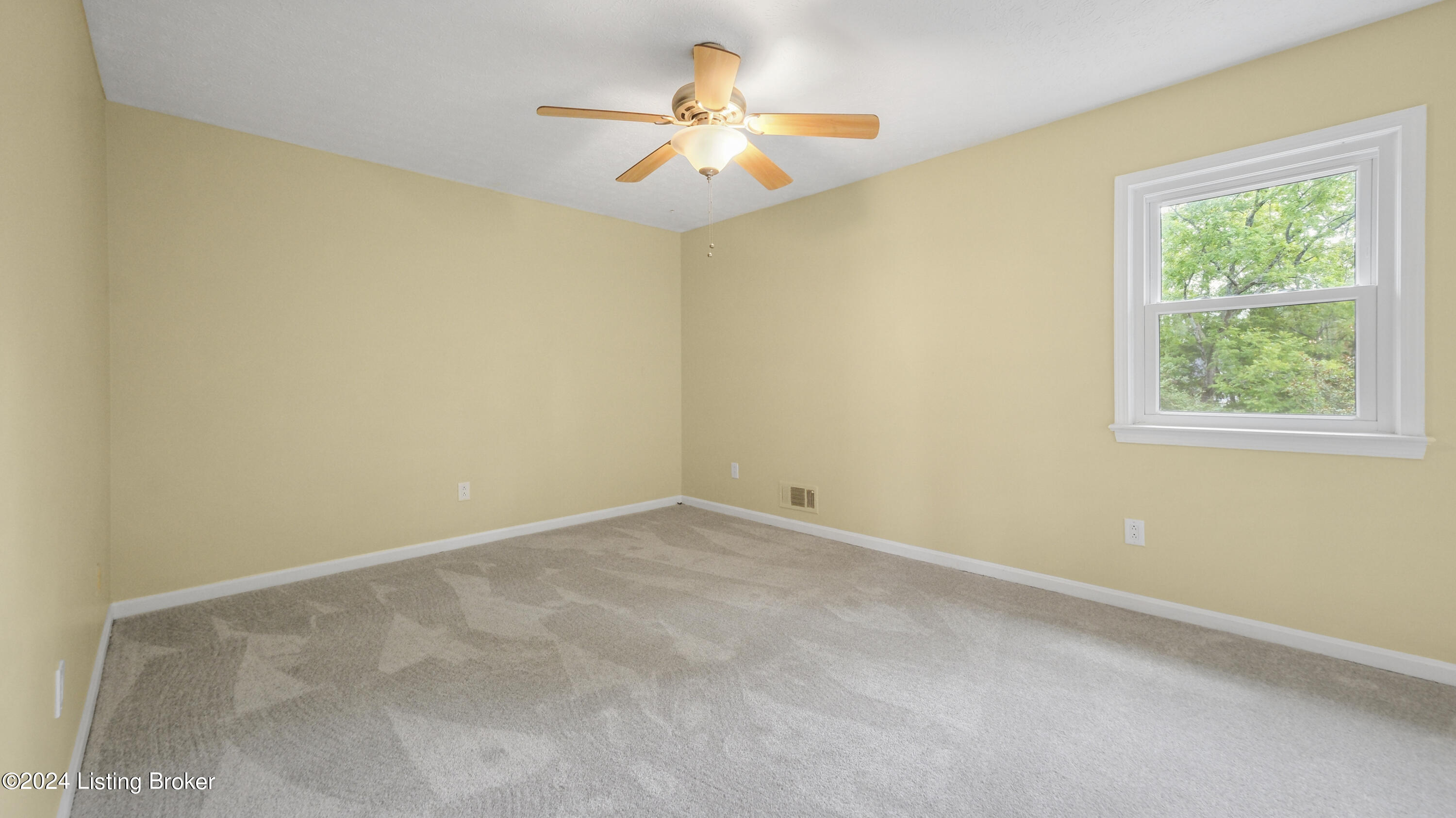 12102 Greenvalley Dr