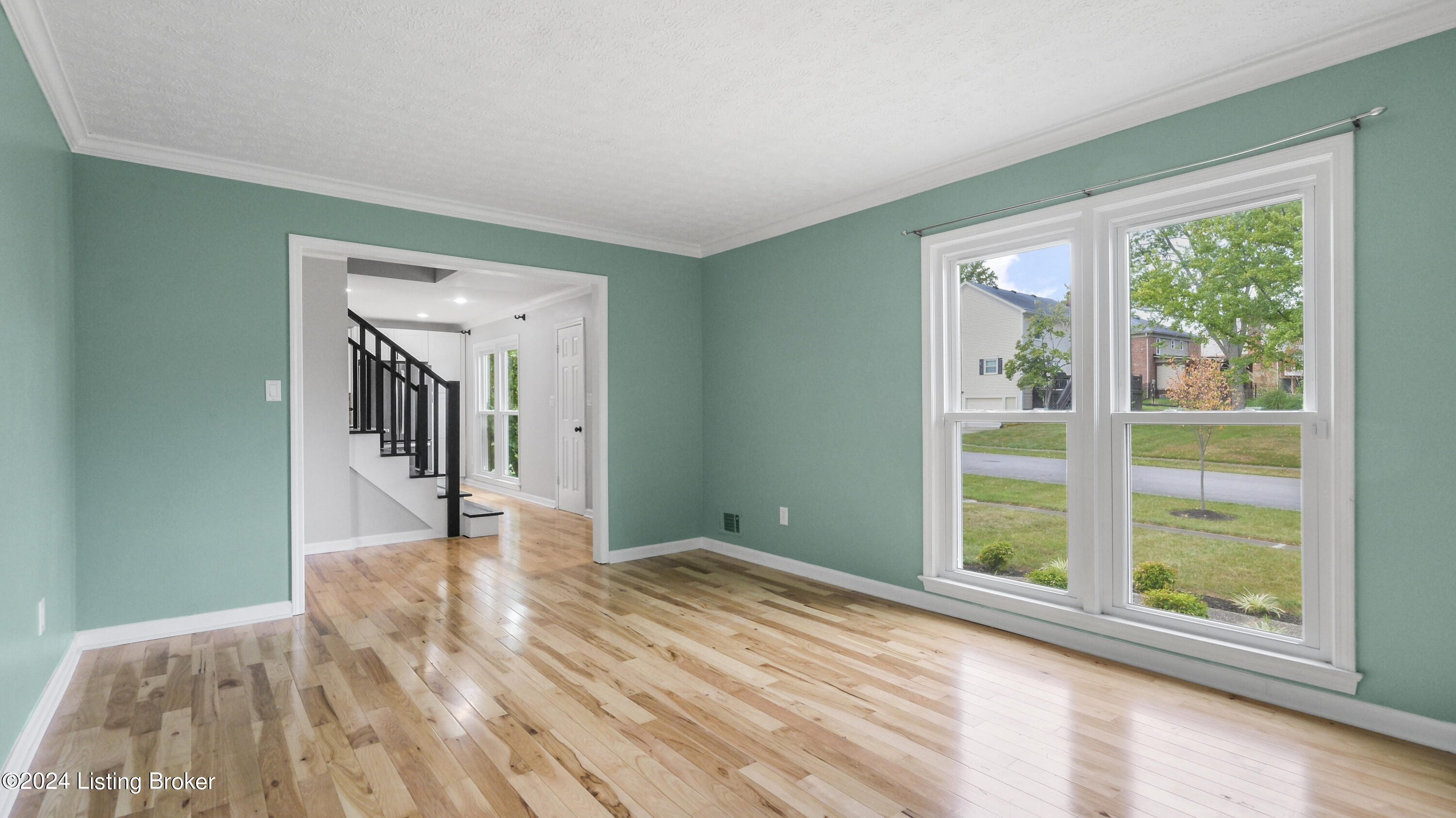12102 Greenvalley Dr