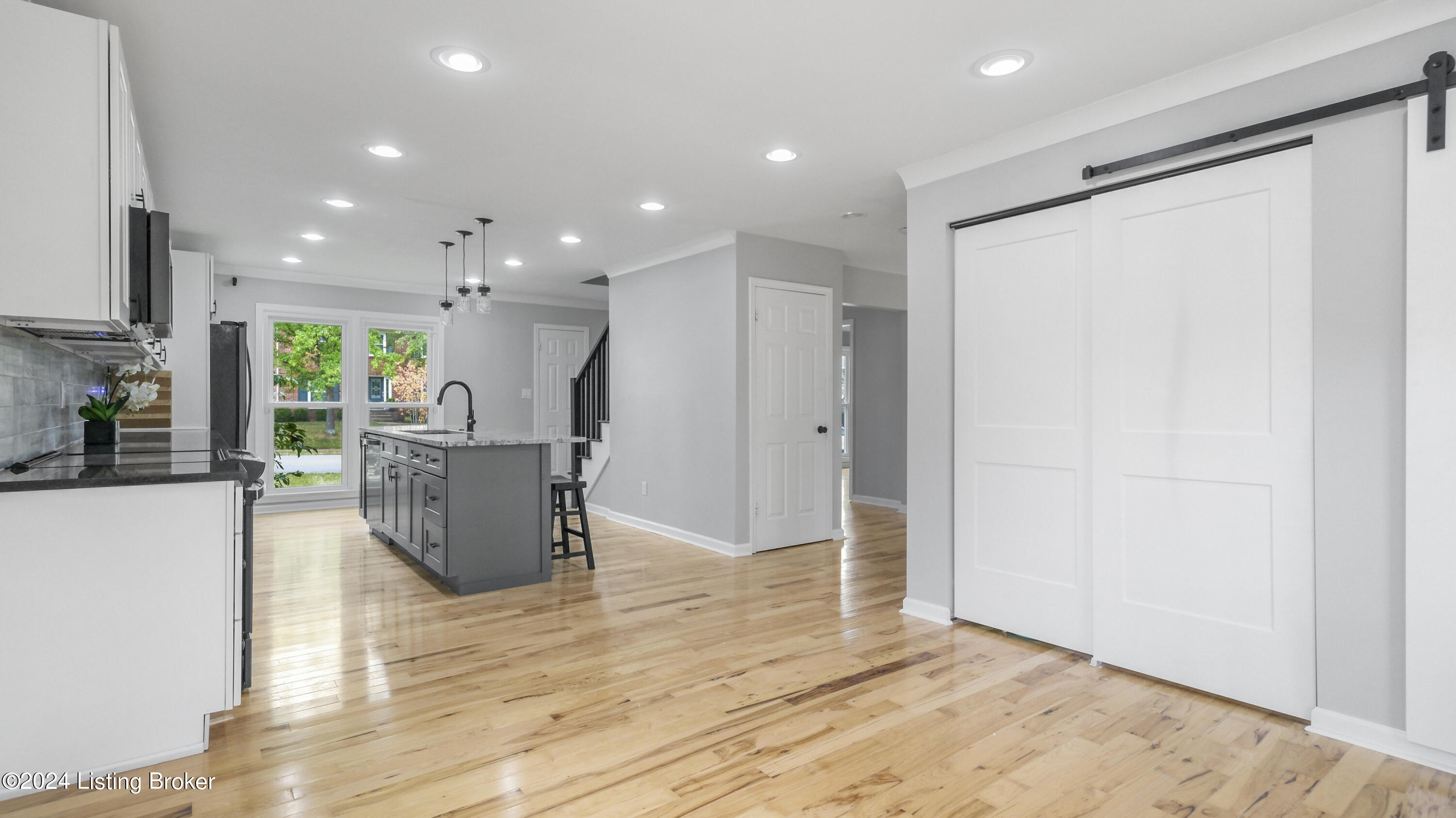12102 Greenvalley Dr