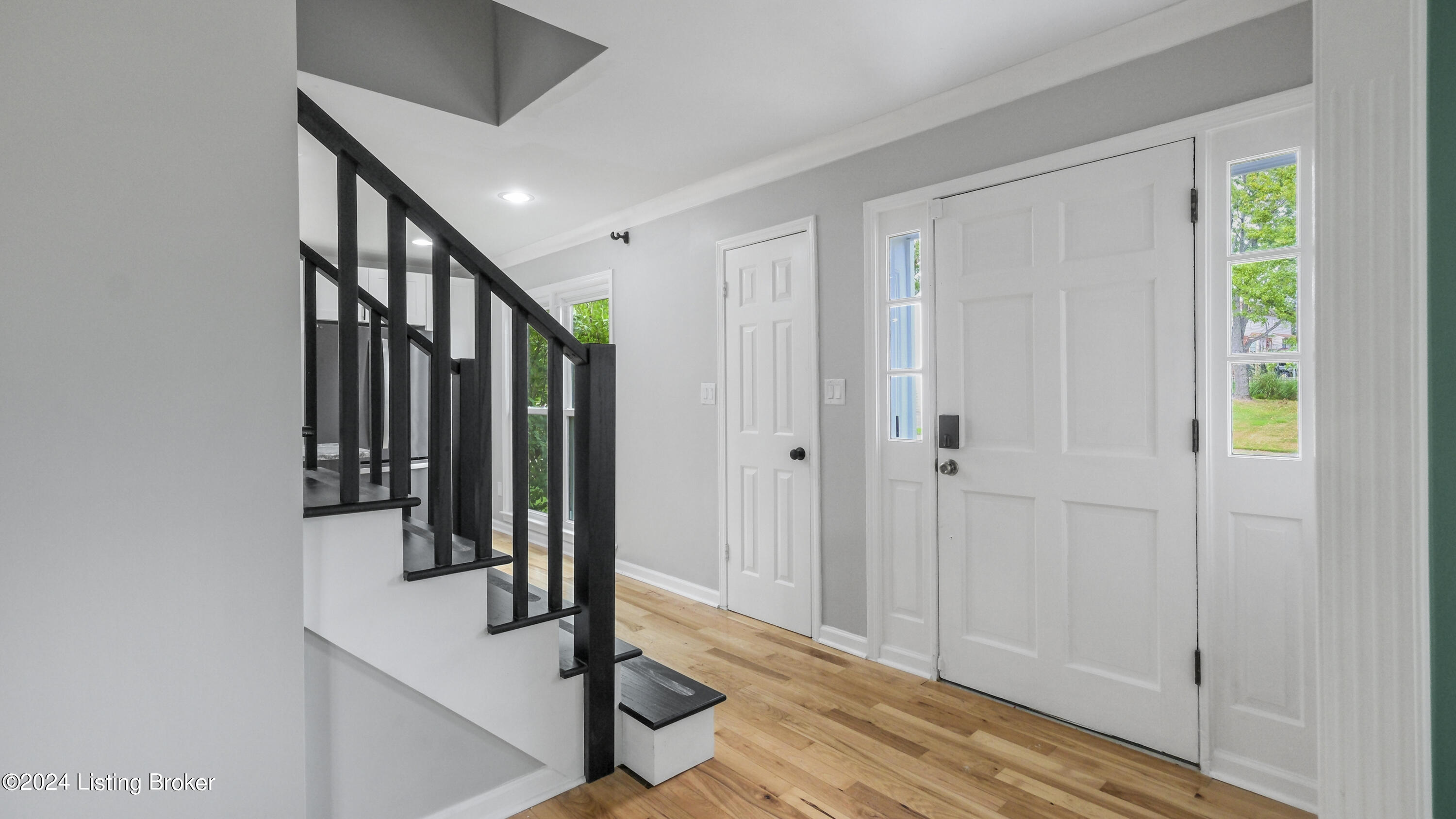12102 Greenvalley Dr