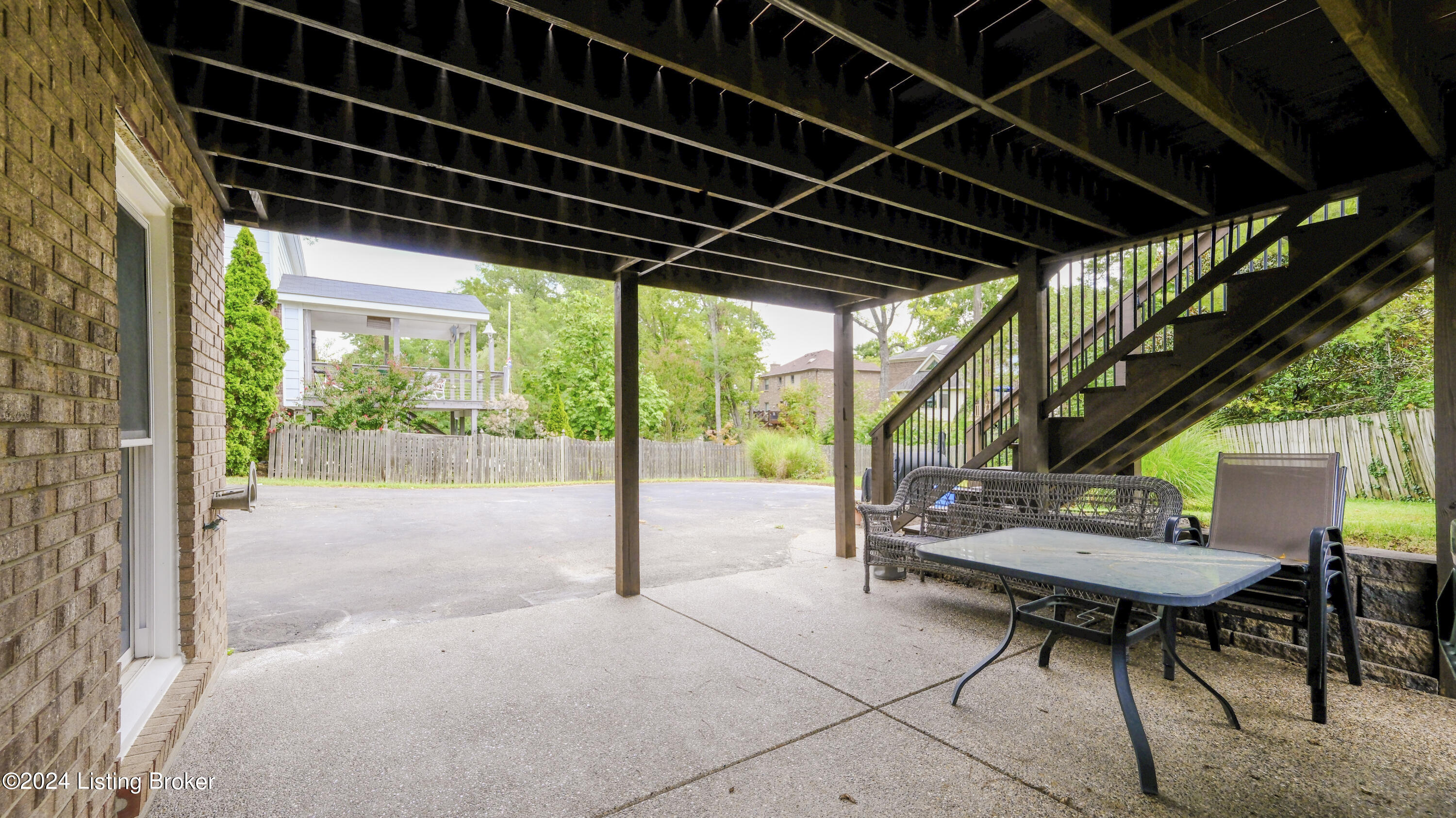 12102 Greenvalley Dr