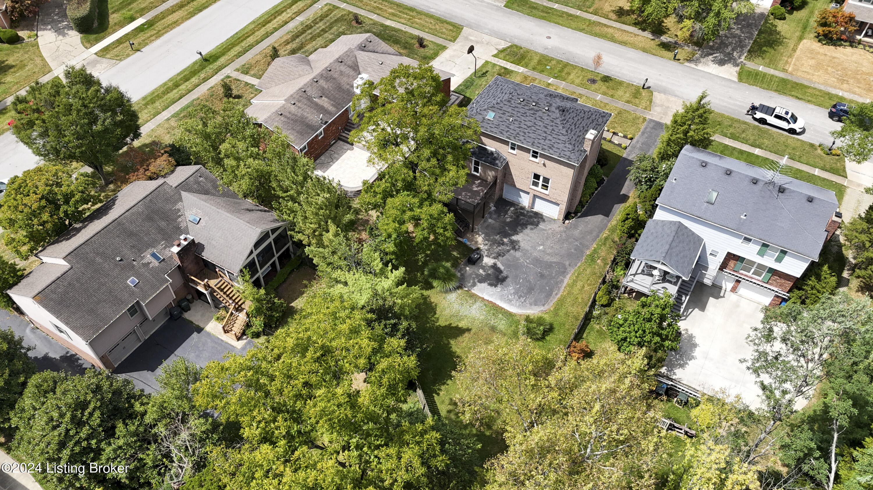 12102 Greenvalley Dr