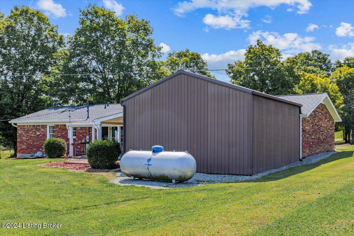 2996 Nat Rogers Rd