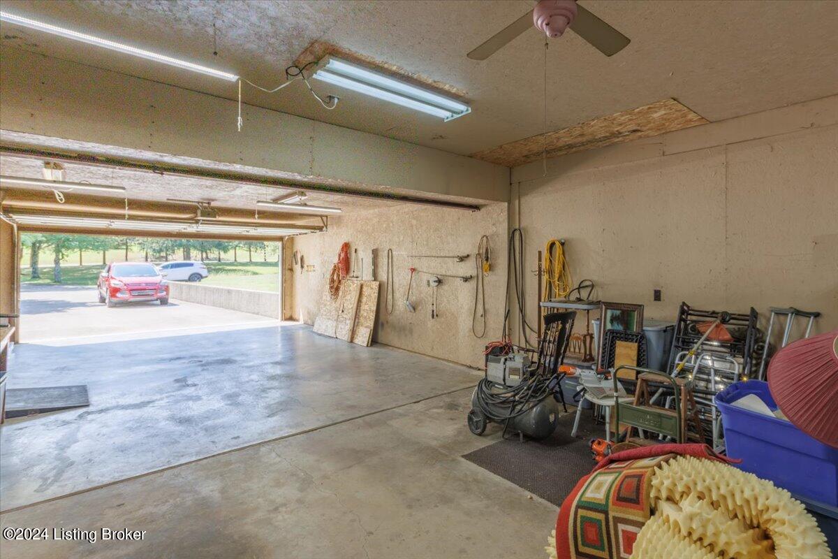 2996 Nat Rogers Rd