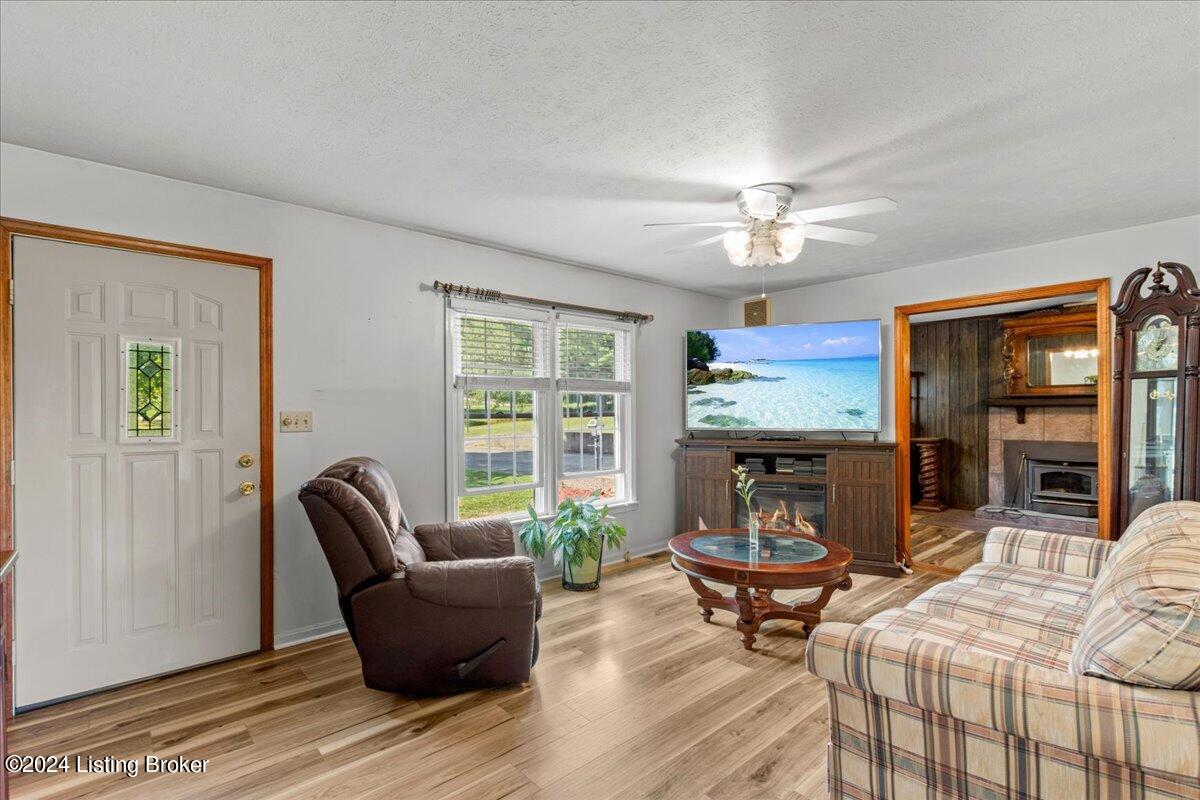 2996 Nat Rogers Rd
