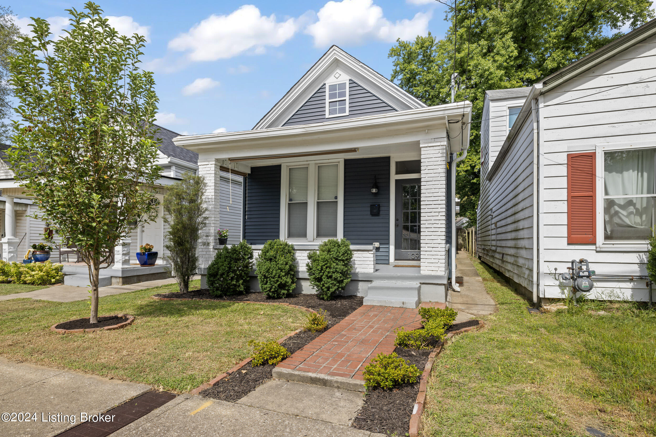 109 Stevenson Ave