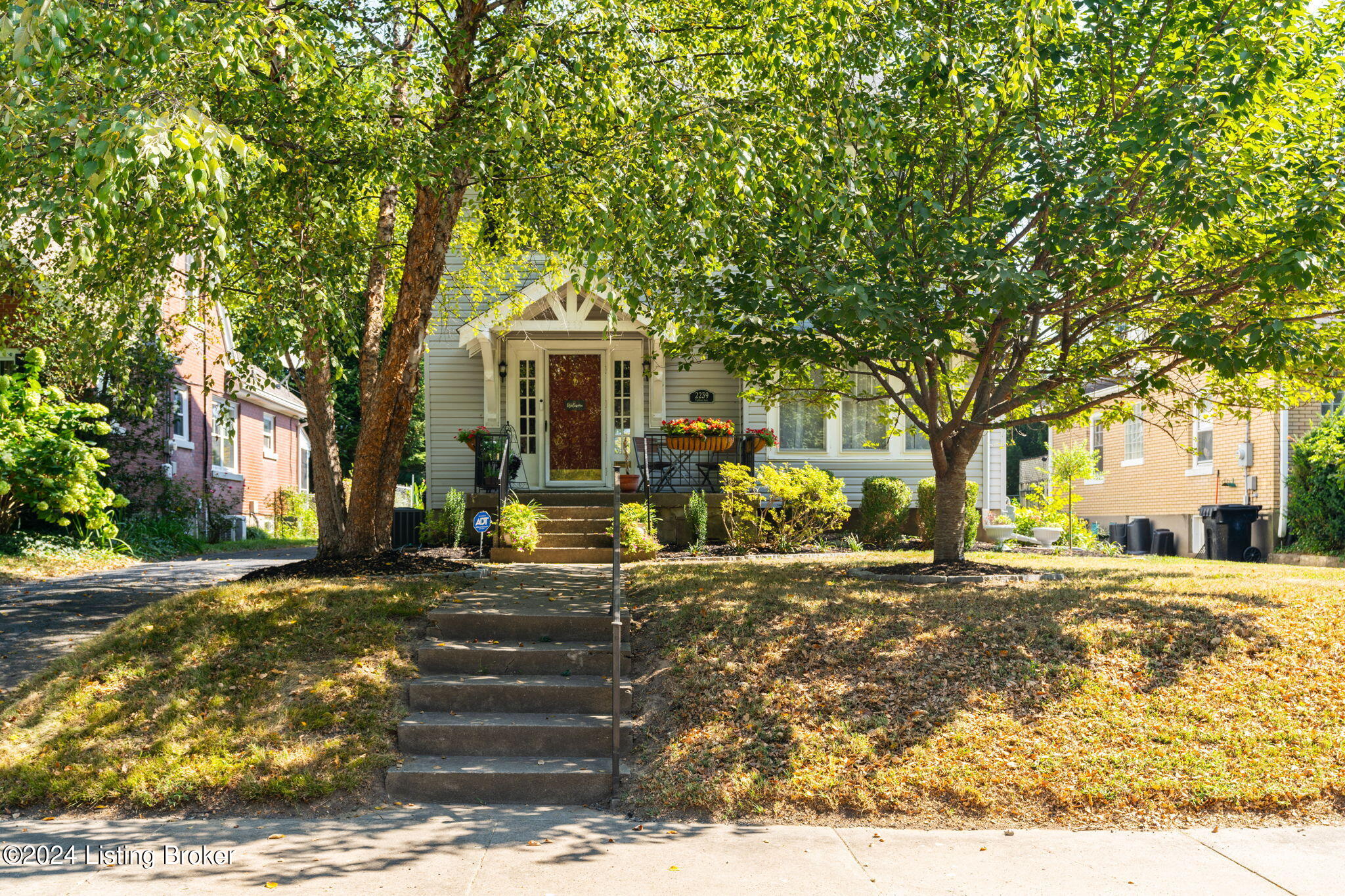 2239 Talbott Ave