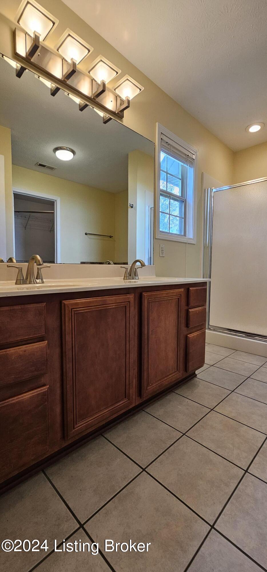 9109 Bingham View Ct