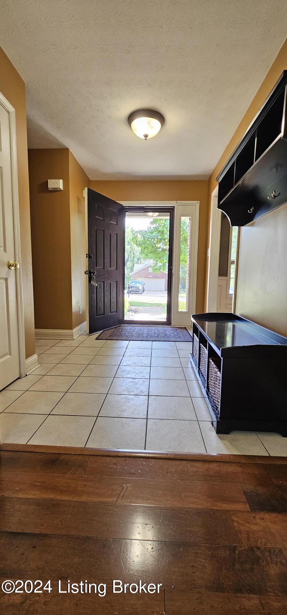 9109 Bingham View Ct