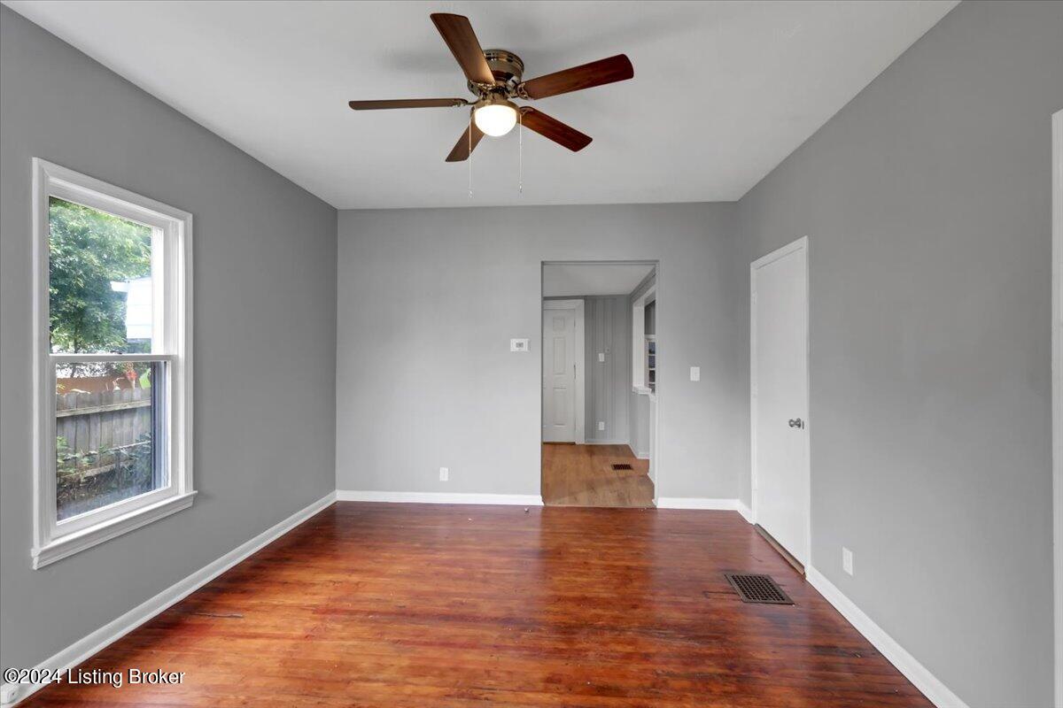 1520 Sale Ave