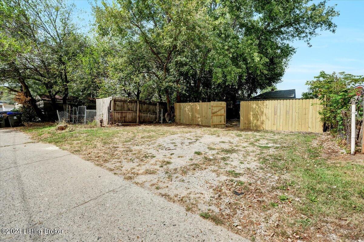 1520 Sale Ave