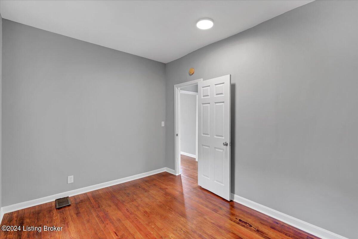 1520 Sale Ave