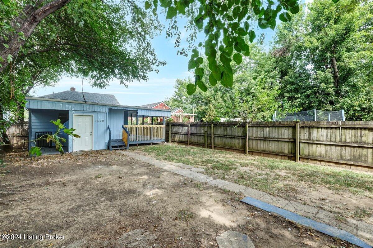 1520 Sale Ave