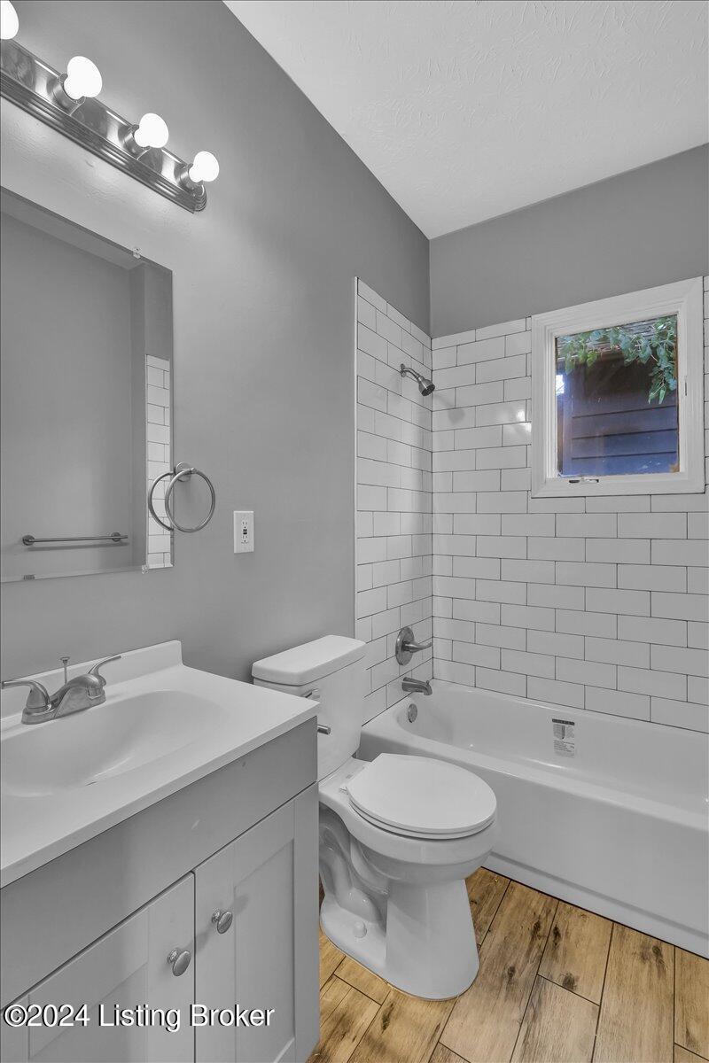 1520 Sale Ave