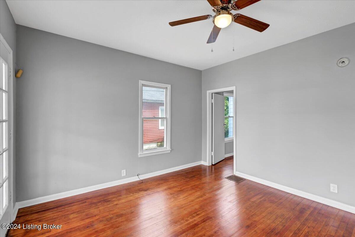 1520 Sale Ave