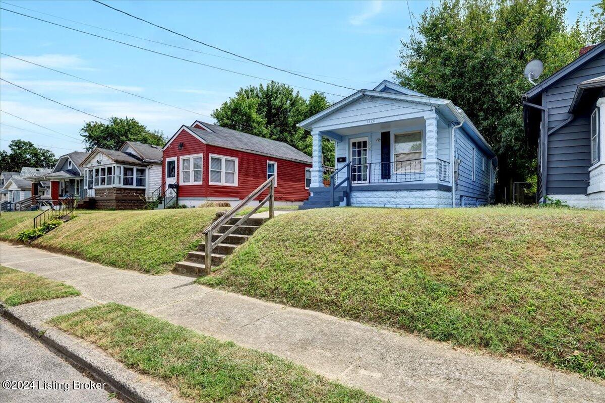 1520 Sale Ave
