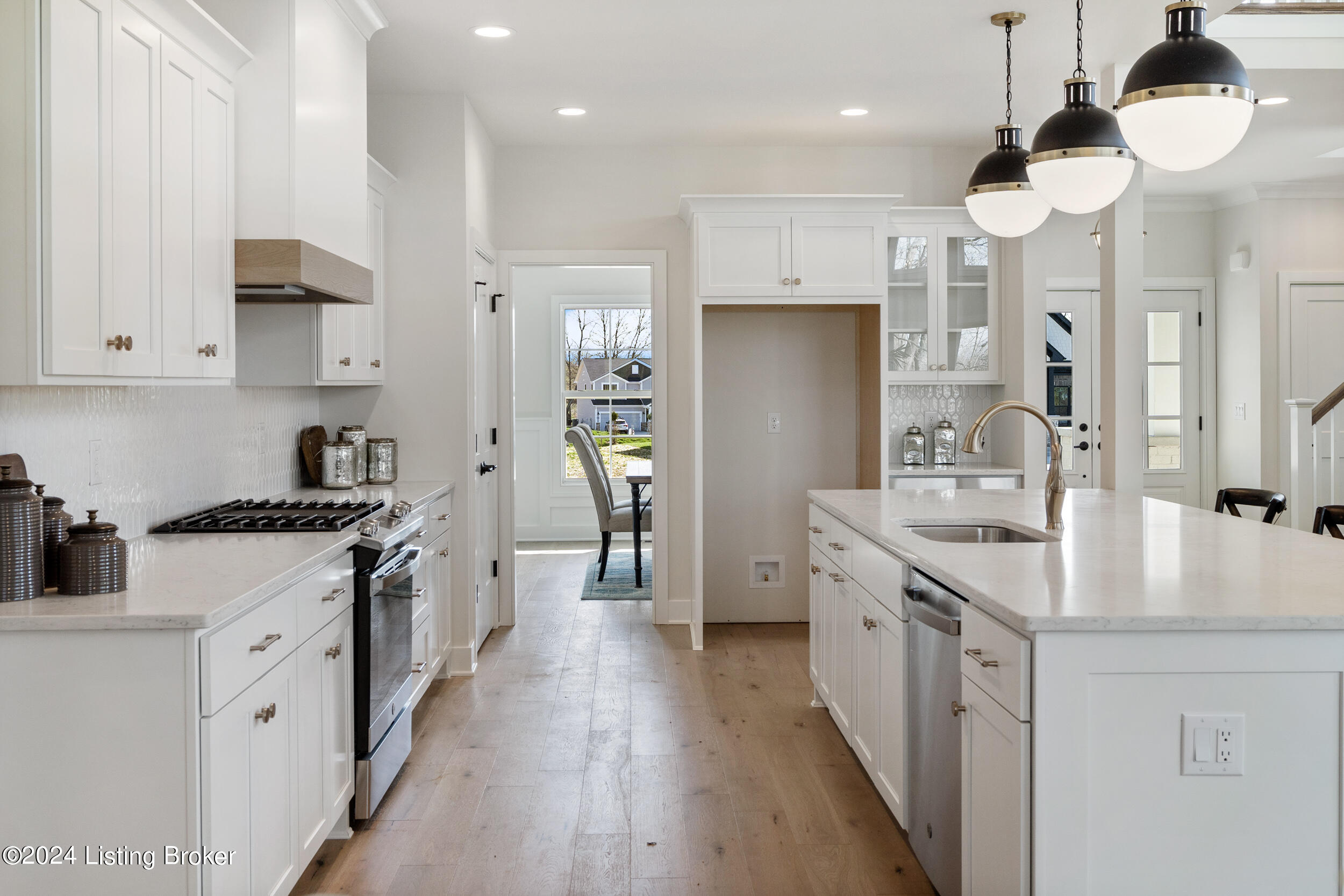 7391 Edith Way