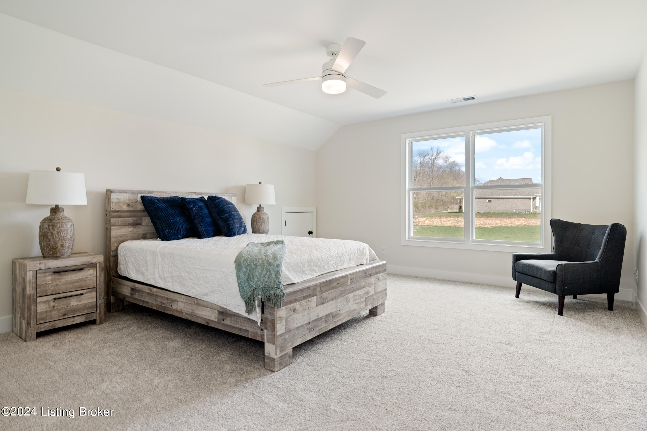 7391 Edith Way