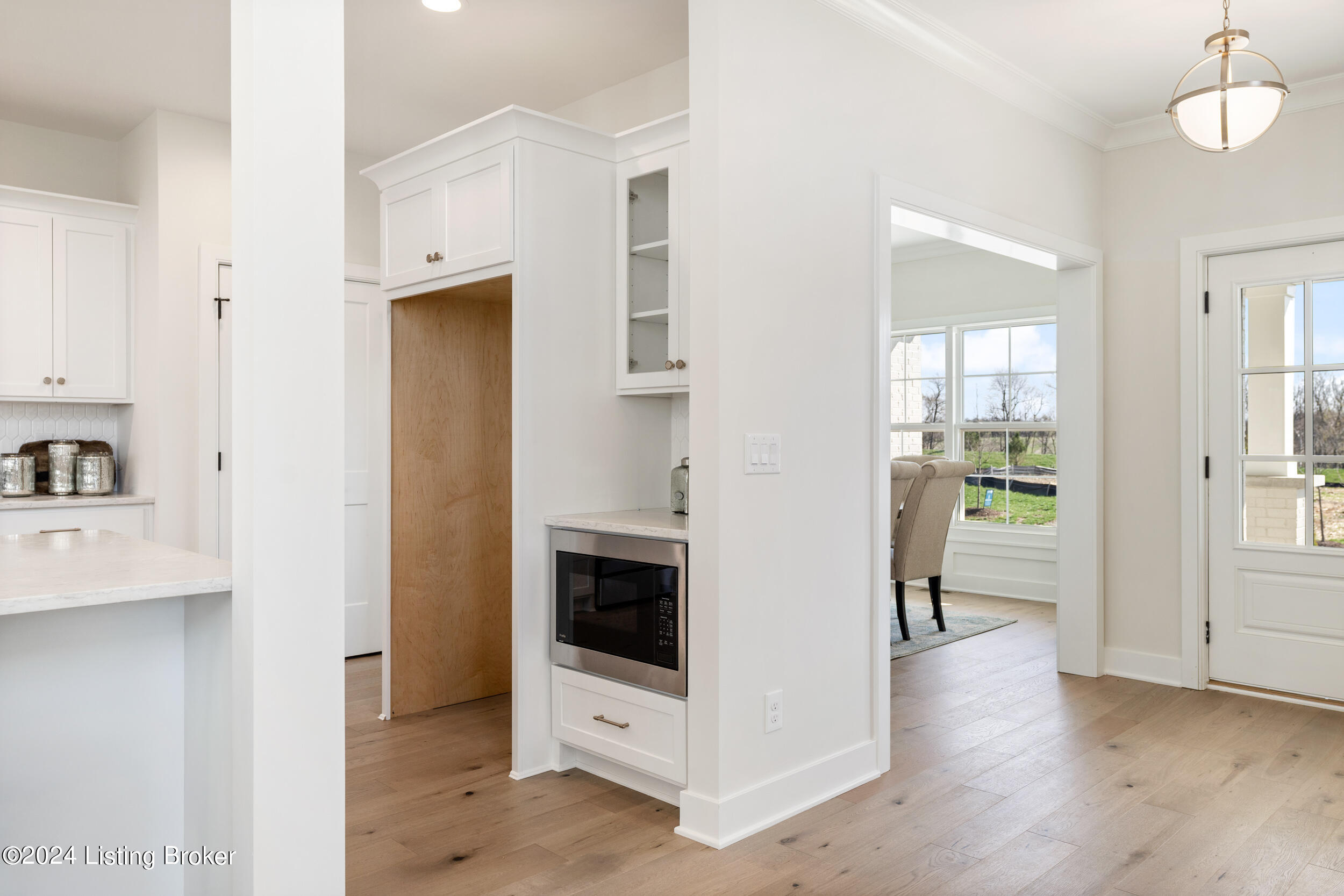 7391 Edith Way