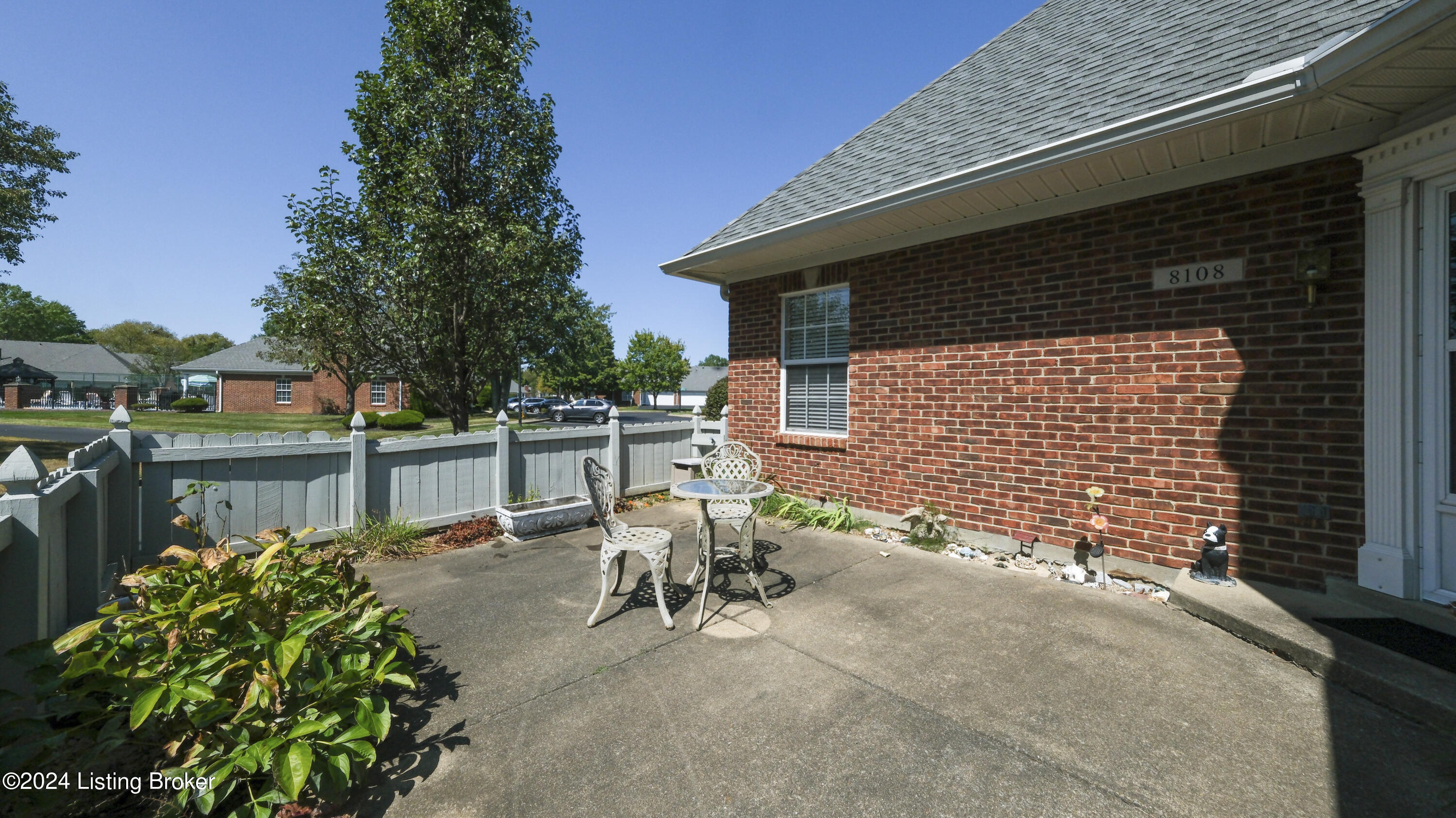 8108 Meadowgreen Pl