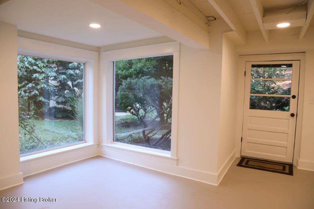 2700 Hillside Terrace