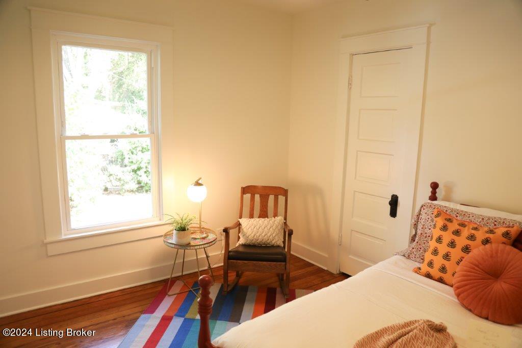 2700 Hillside Terrace