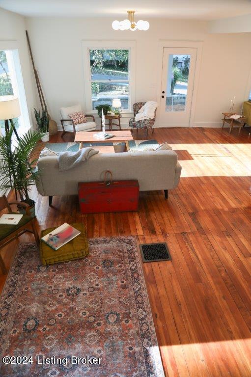 2700 Hillside Terrace