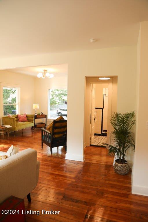 2700 Hillside Terrace