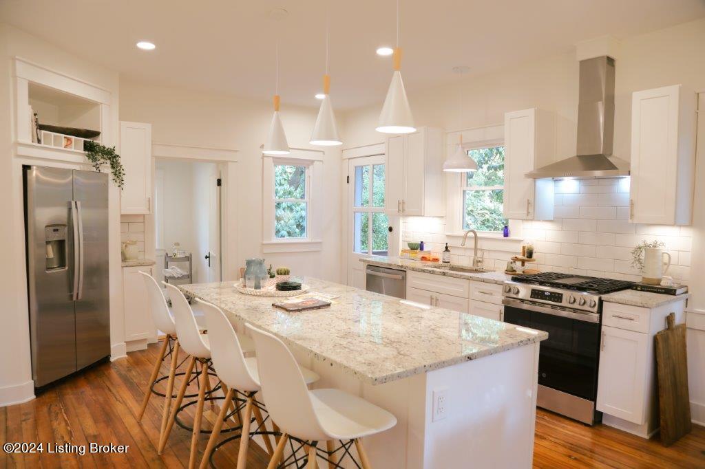 2700 Hillside Terrace