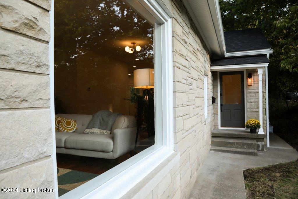 2700 Hillside Terrace