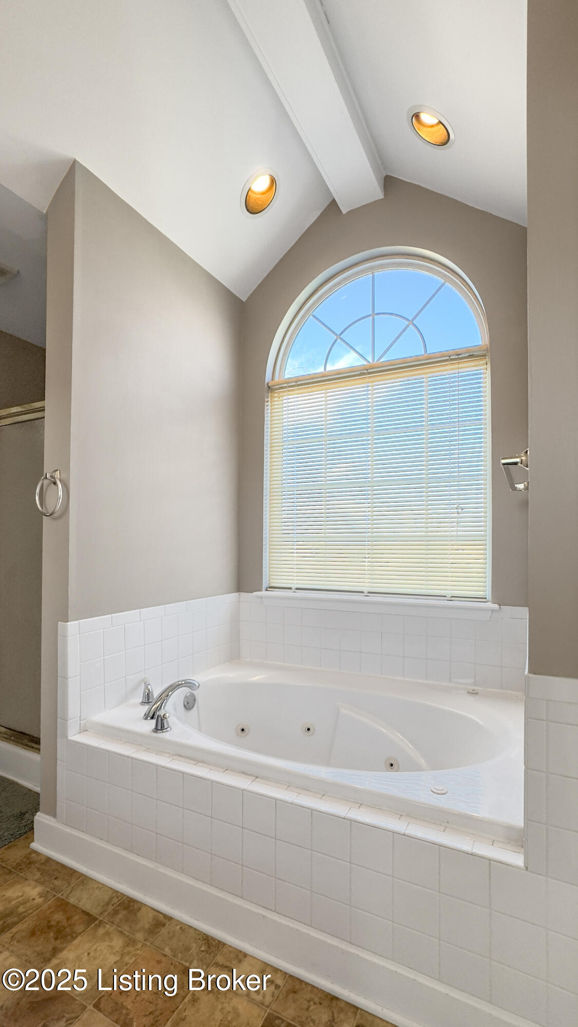 2007 Sugarmaple Dr