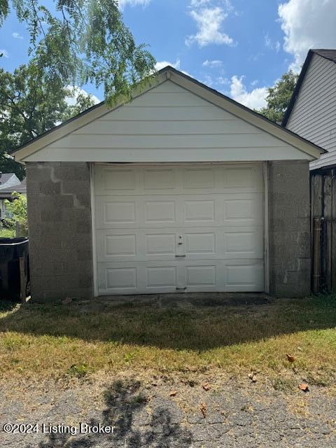 207 Ottawa Ave