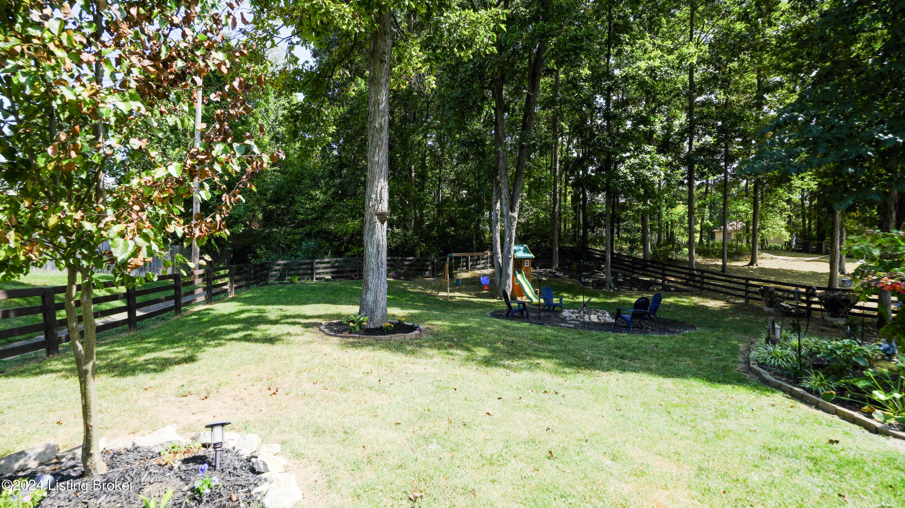 11111 Eagles Cove Dr