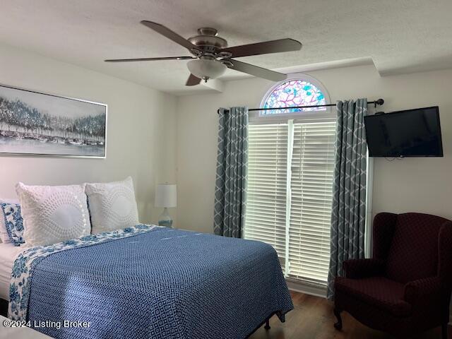 3400 Rainview Cir