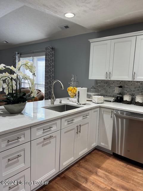 3400 Rainview Cir