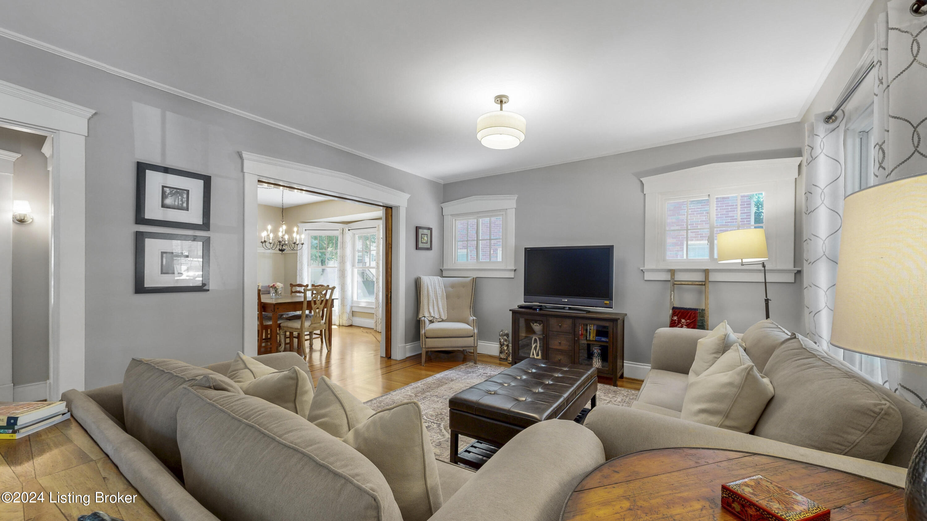 2116 Murray Ave