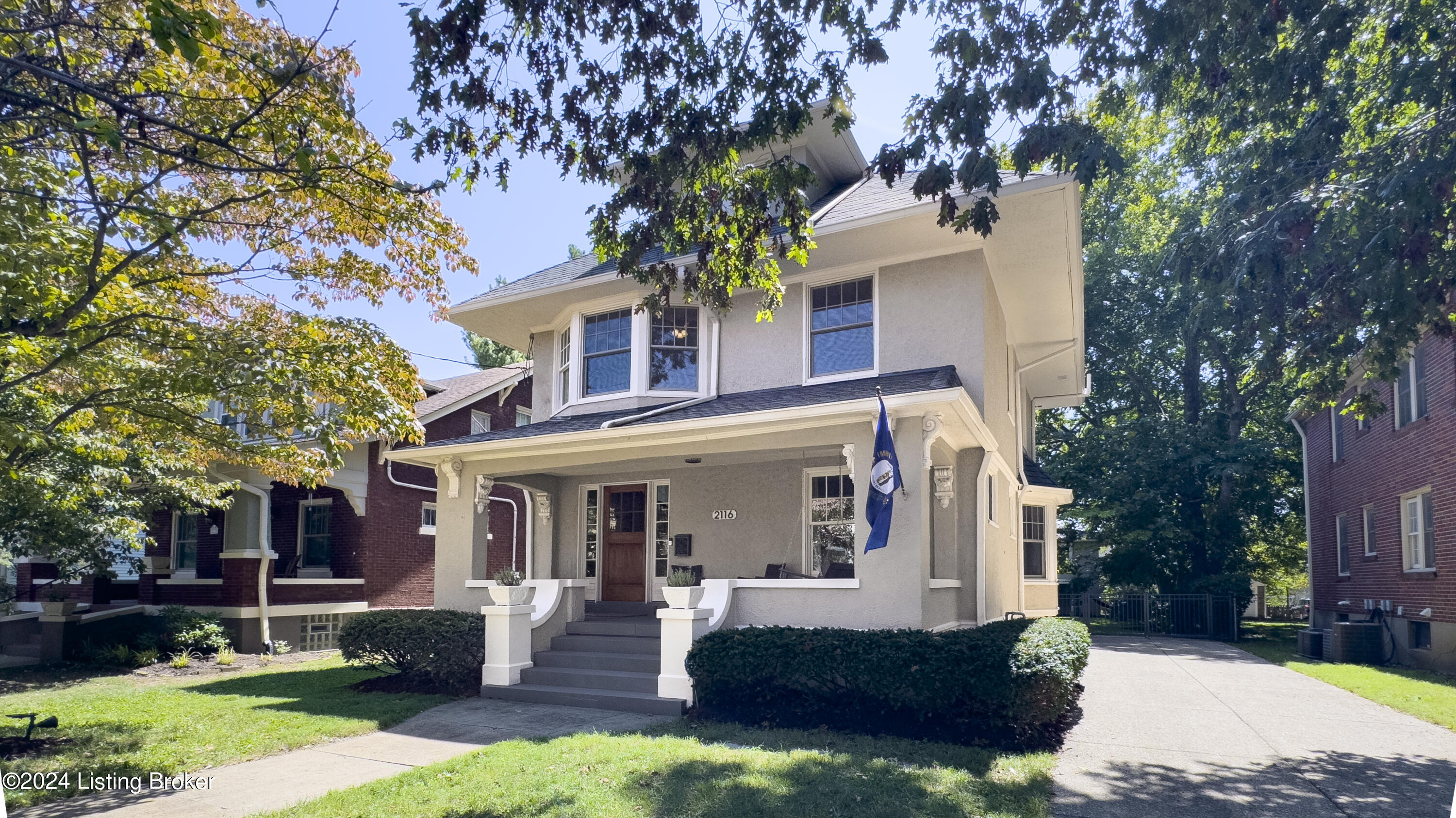 2116 Murray Ave