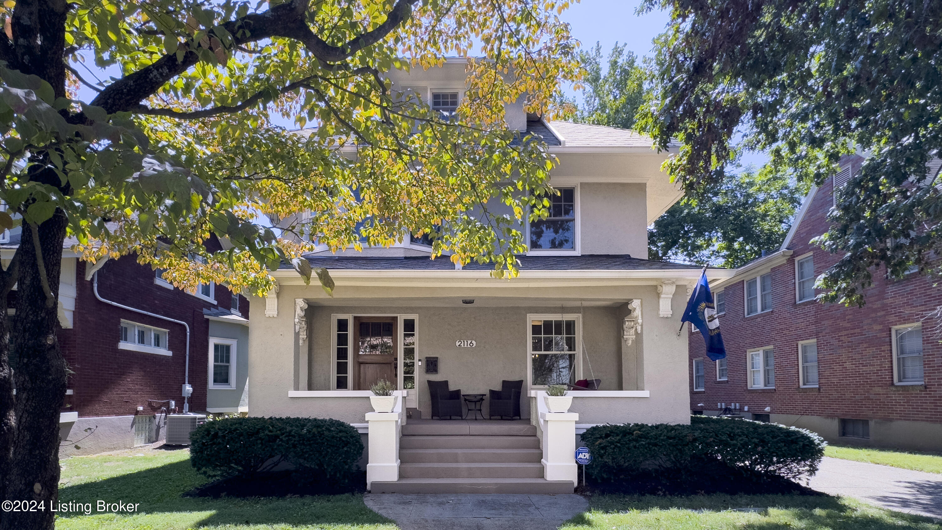 2116 Murray Ave