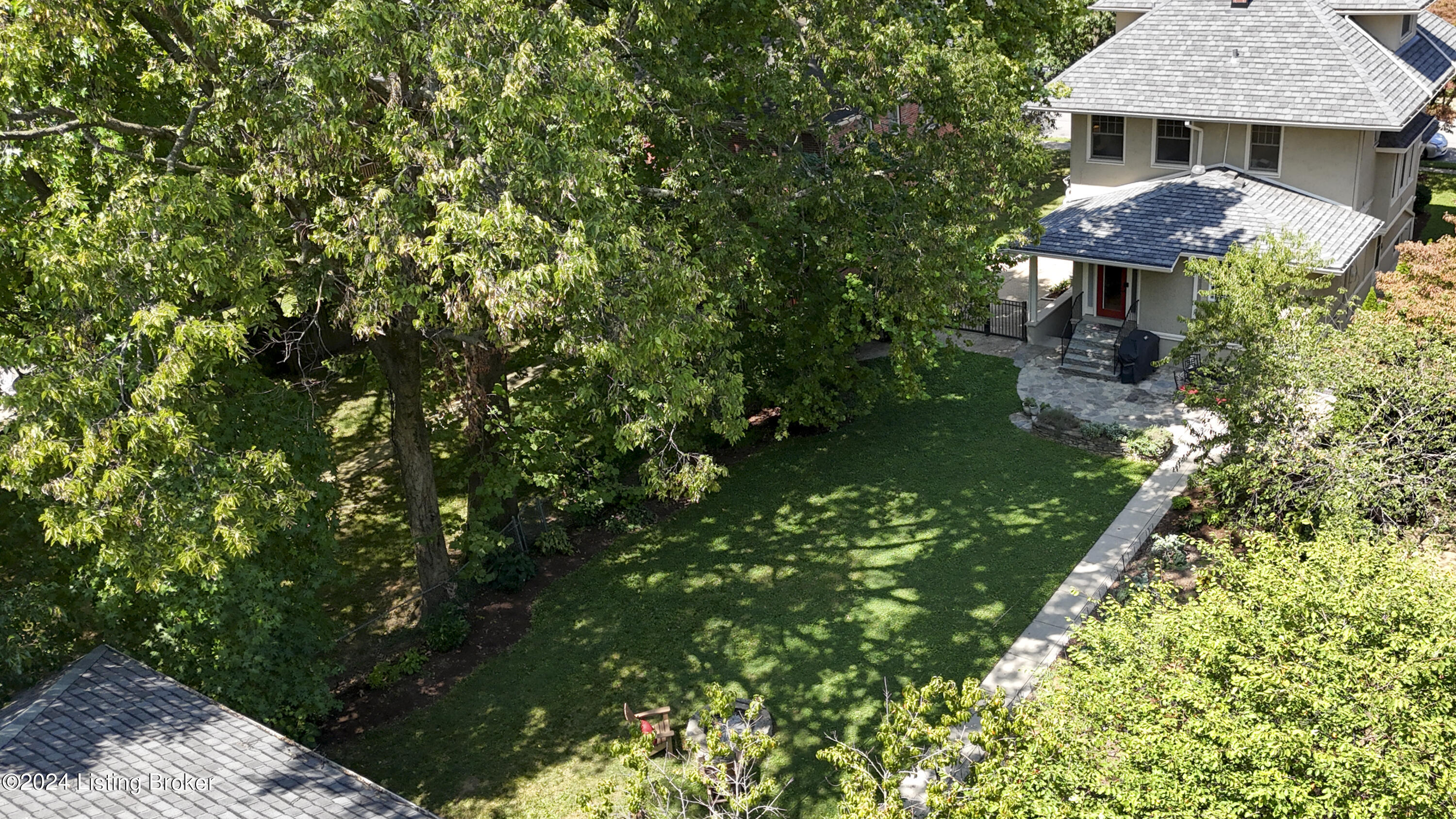 2116 Murray Ave