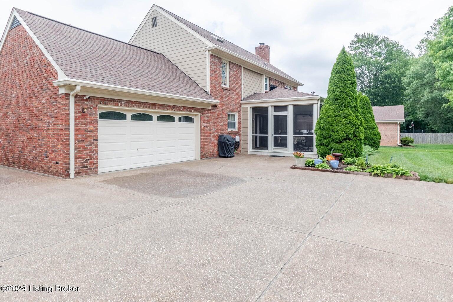9102 Hurstwood Ct